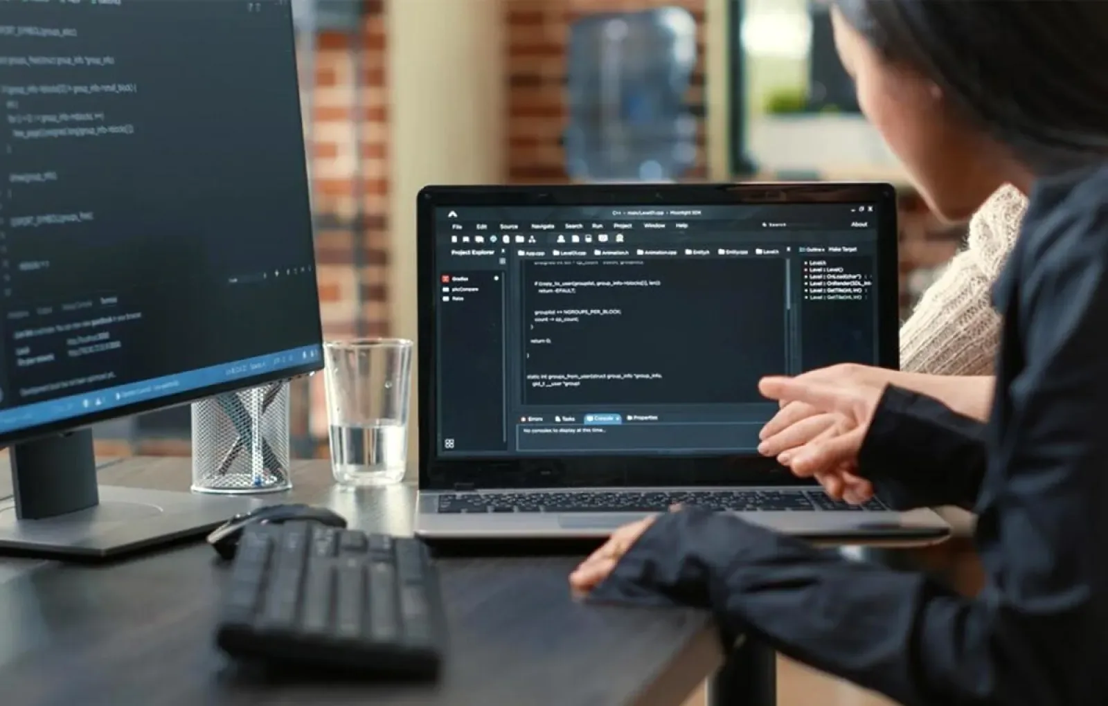 Aplicaciones Web Dinámicas con React y Vue.js.